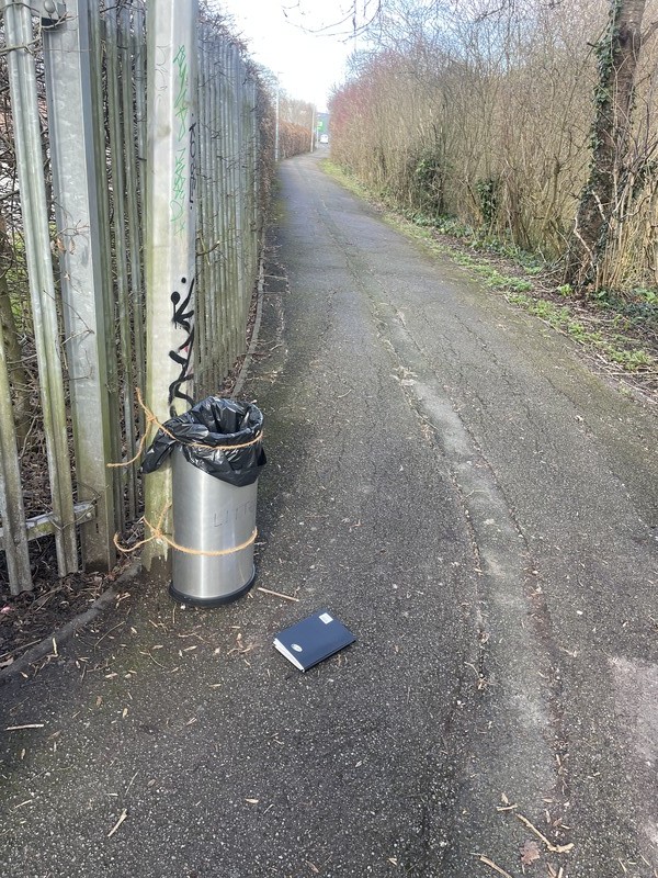 Community bin