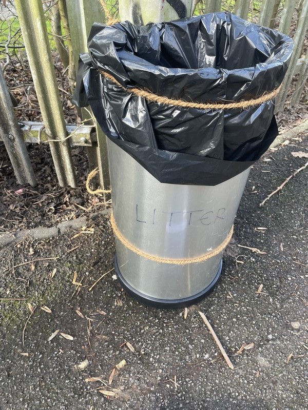 Community bin