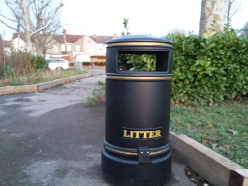 New litter bin by playground