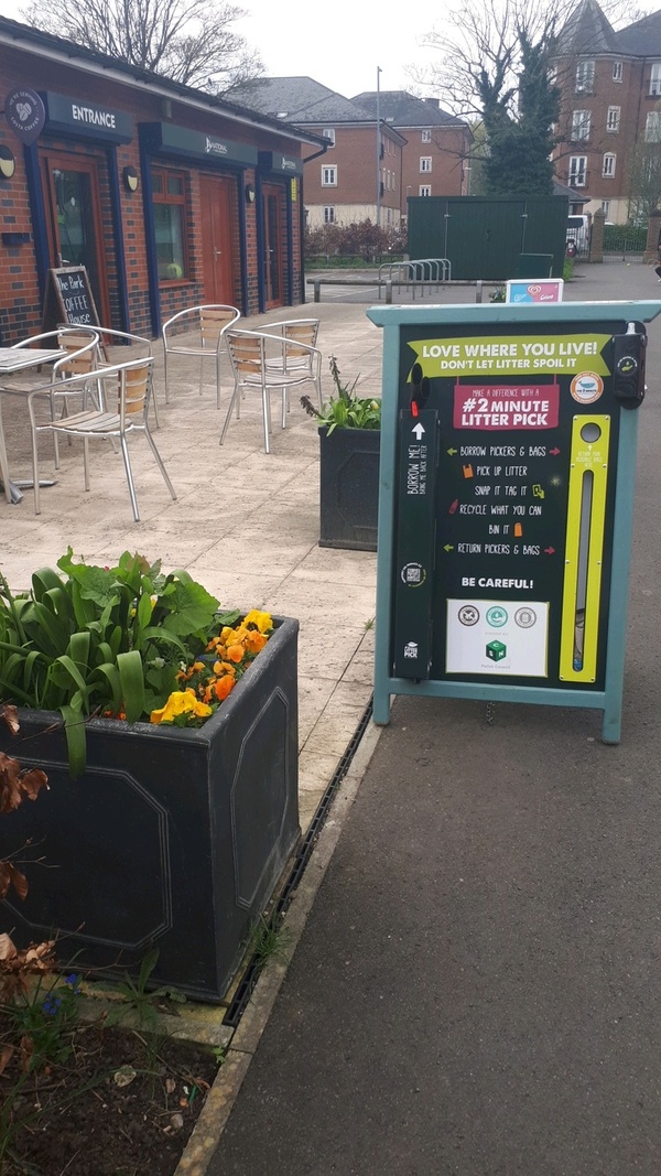 2 minute litter pick board