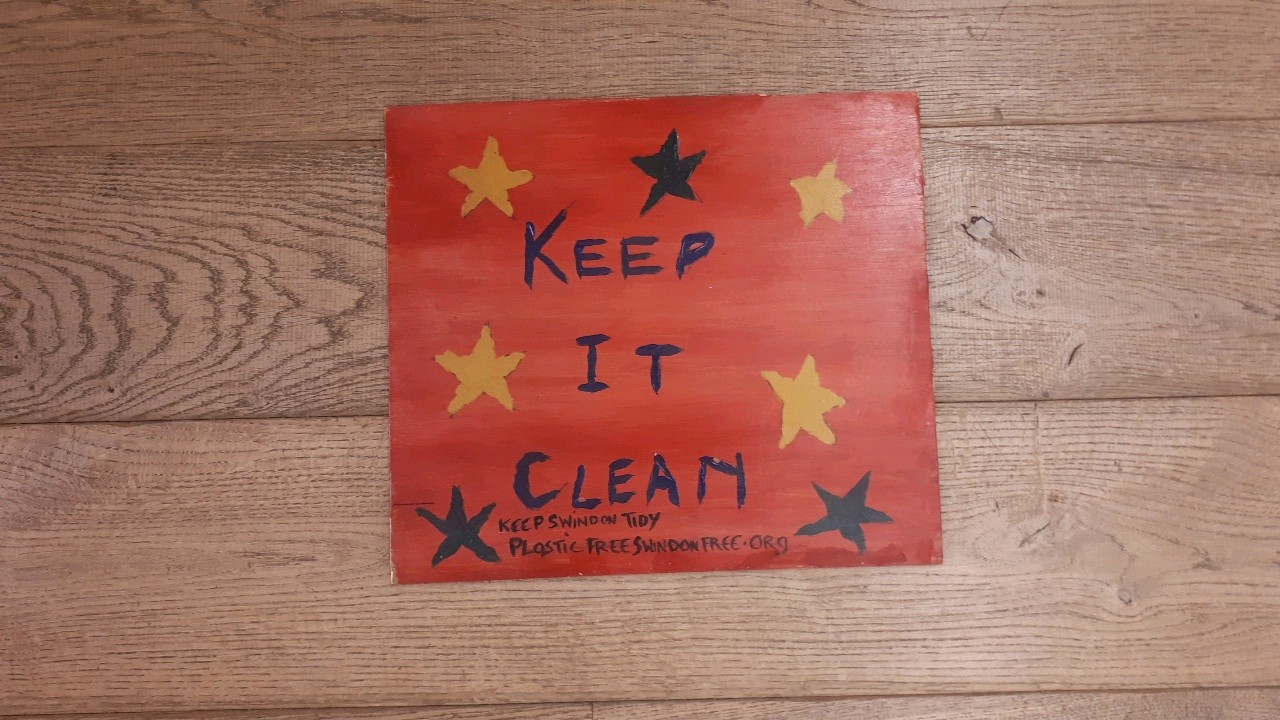 Keep Swindon Tidy wooden sign