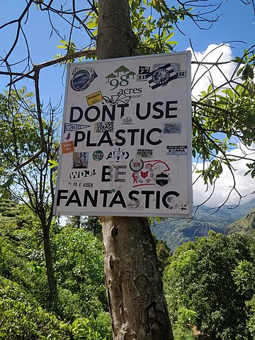 Sign which reads 'Don't use plastic, be fantastic'